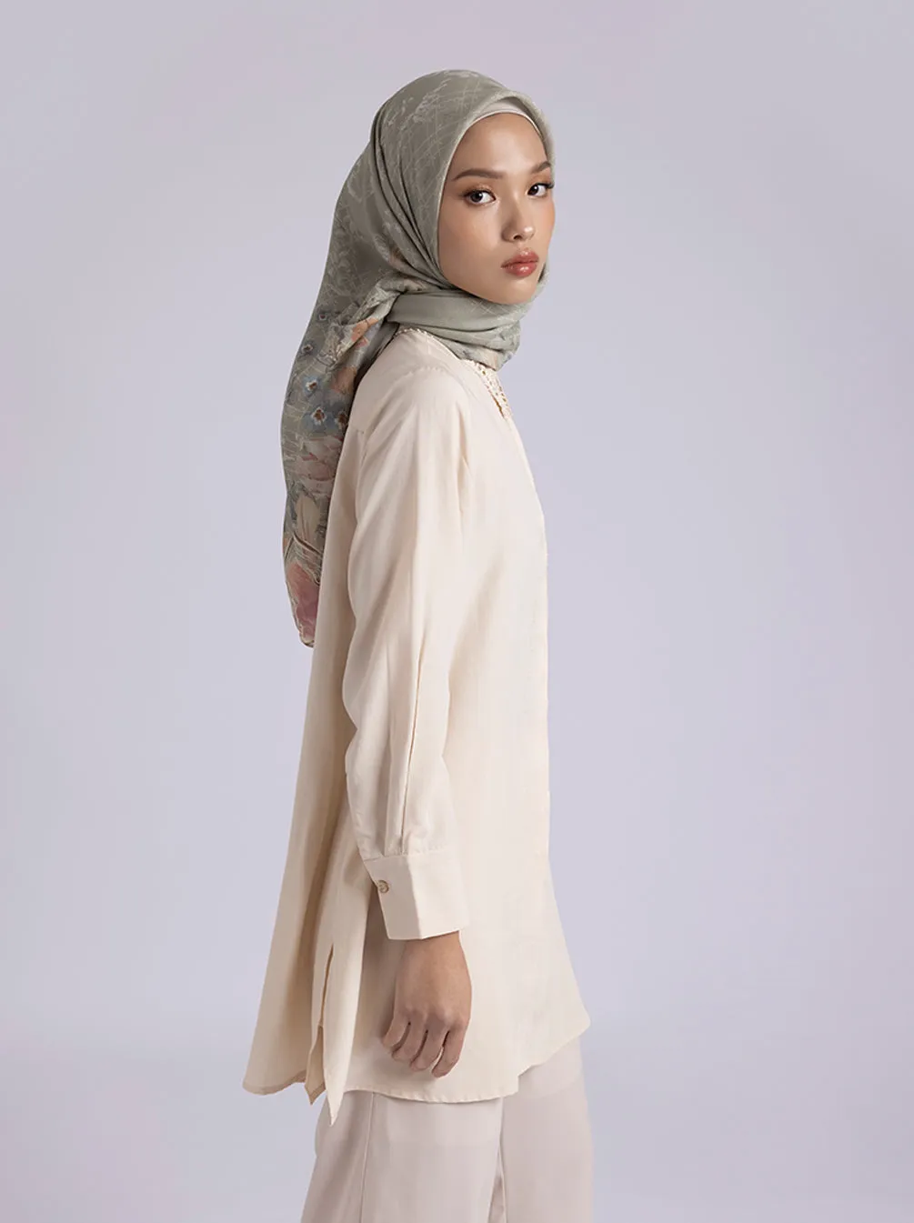 AMARI SLIM FIT TUNIC PLAIN BUTTERCREAM