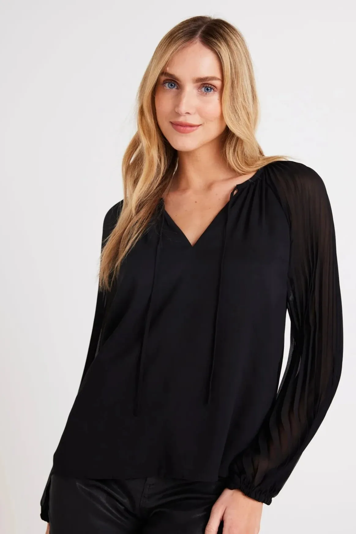 Bella Dahl Pleated Sleeve Raglan Pullover