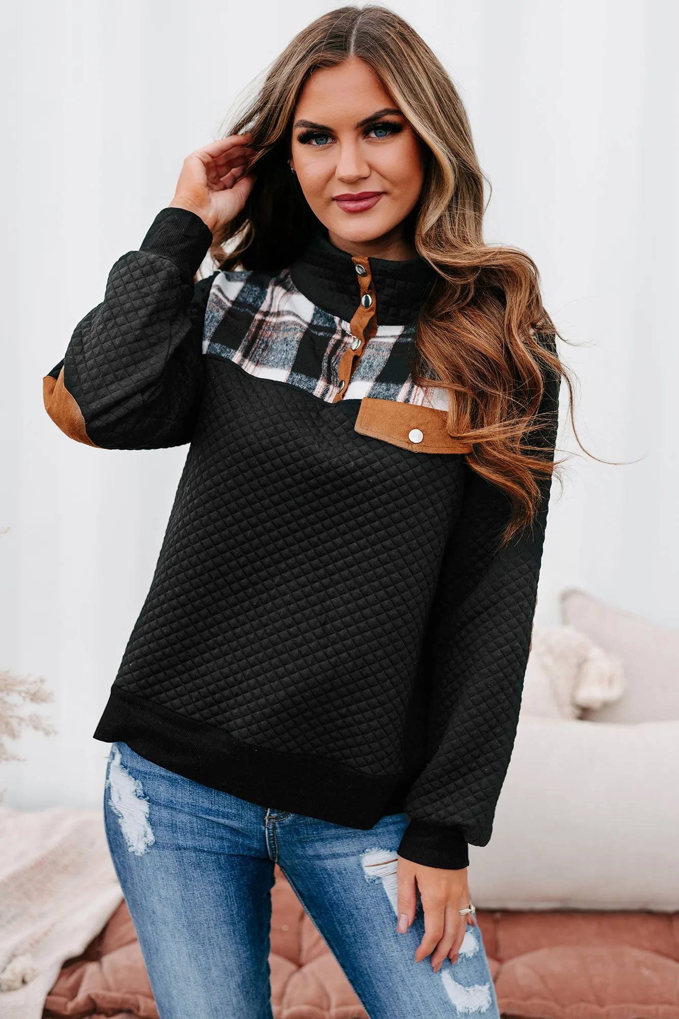 Game Day Quilted Plaid Pullover (Black)