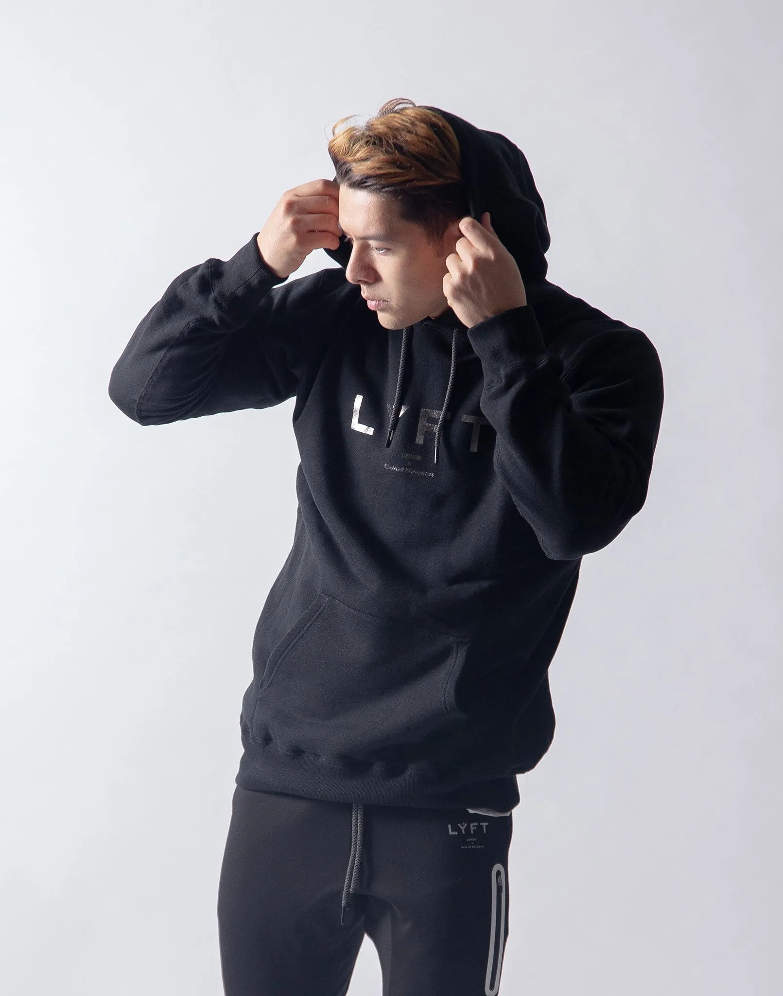 LÝFT Sweat Pullover - Black