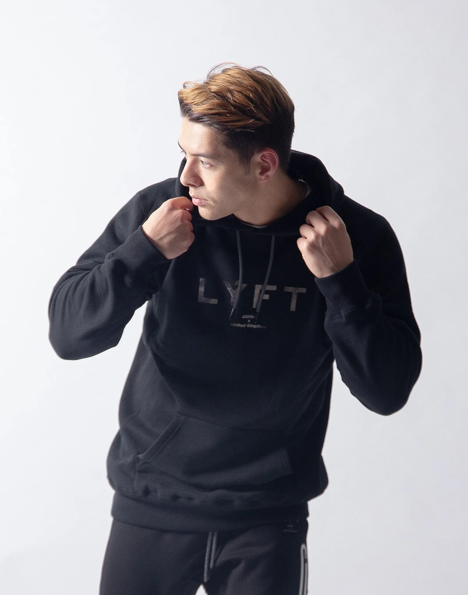 LÝFT Sweat Pullover - Black