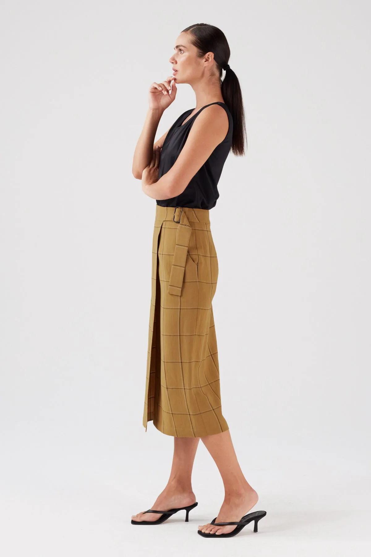 MODERN MIDI SKIRT IN CHECKS