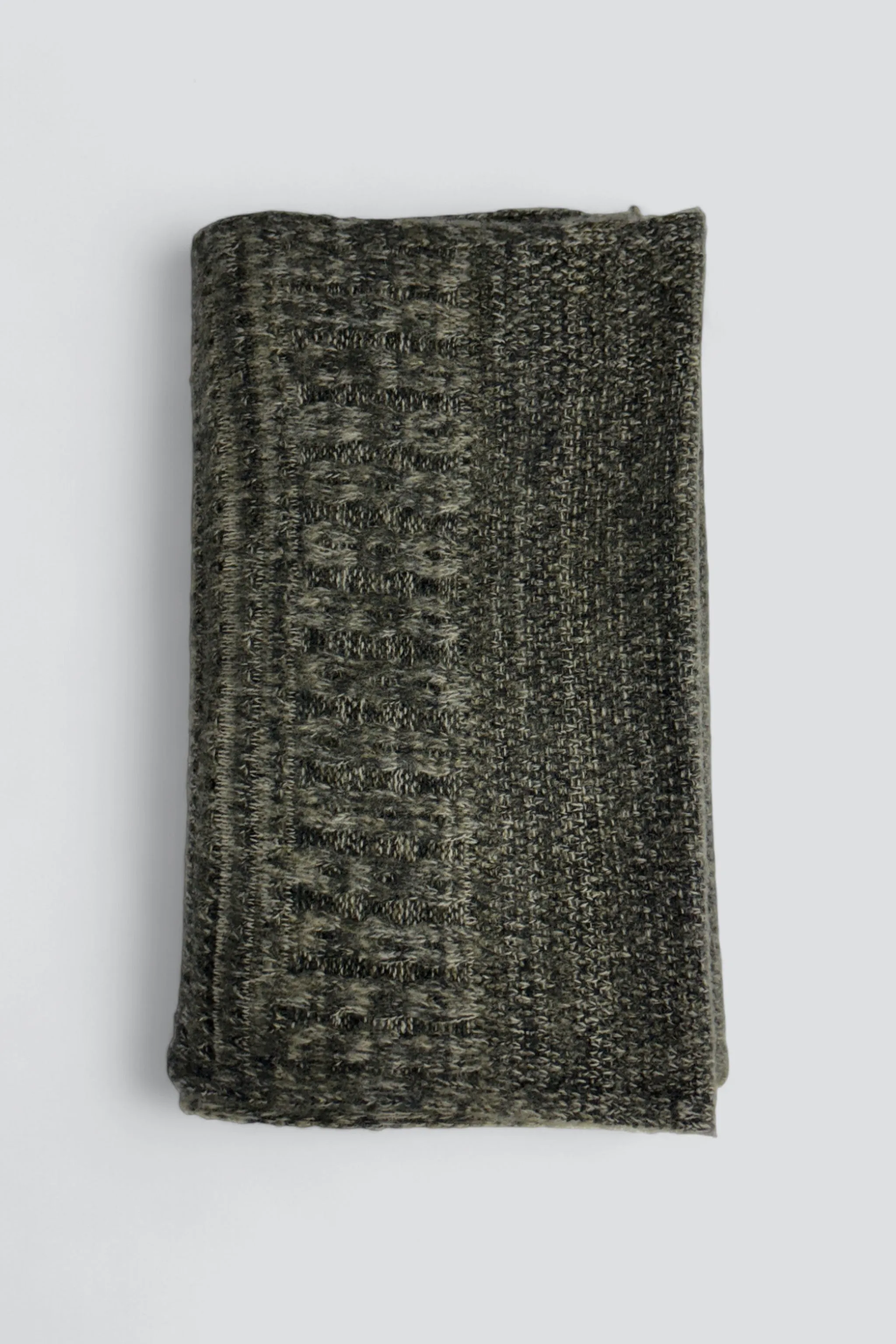 Nero/Ecru Knit Scarf