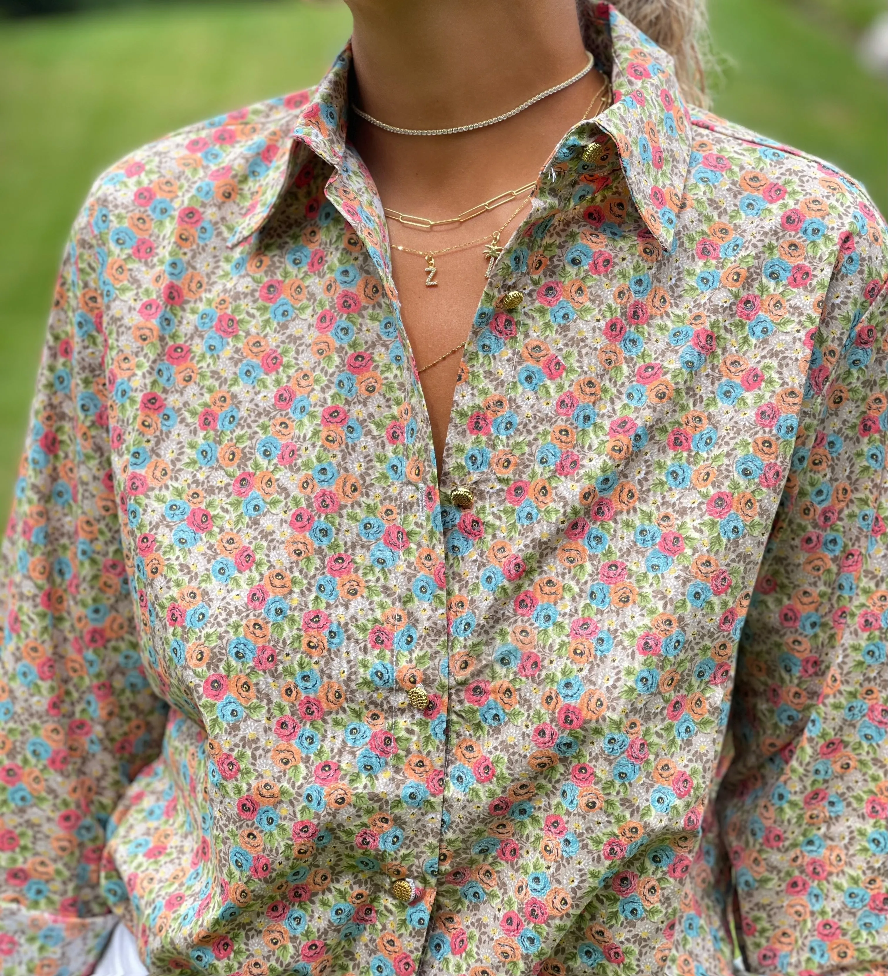 The Boyfriend Shirt in Beige/Grey