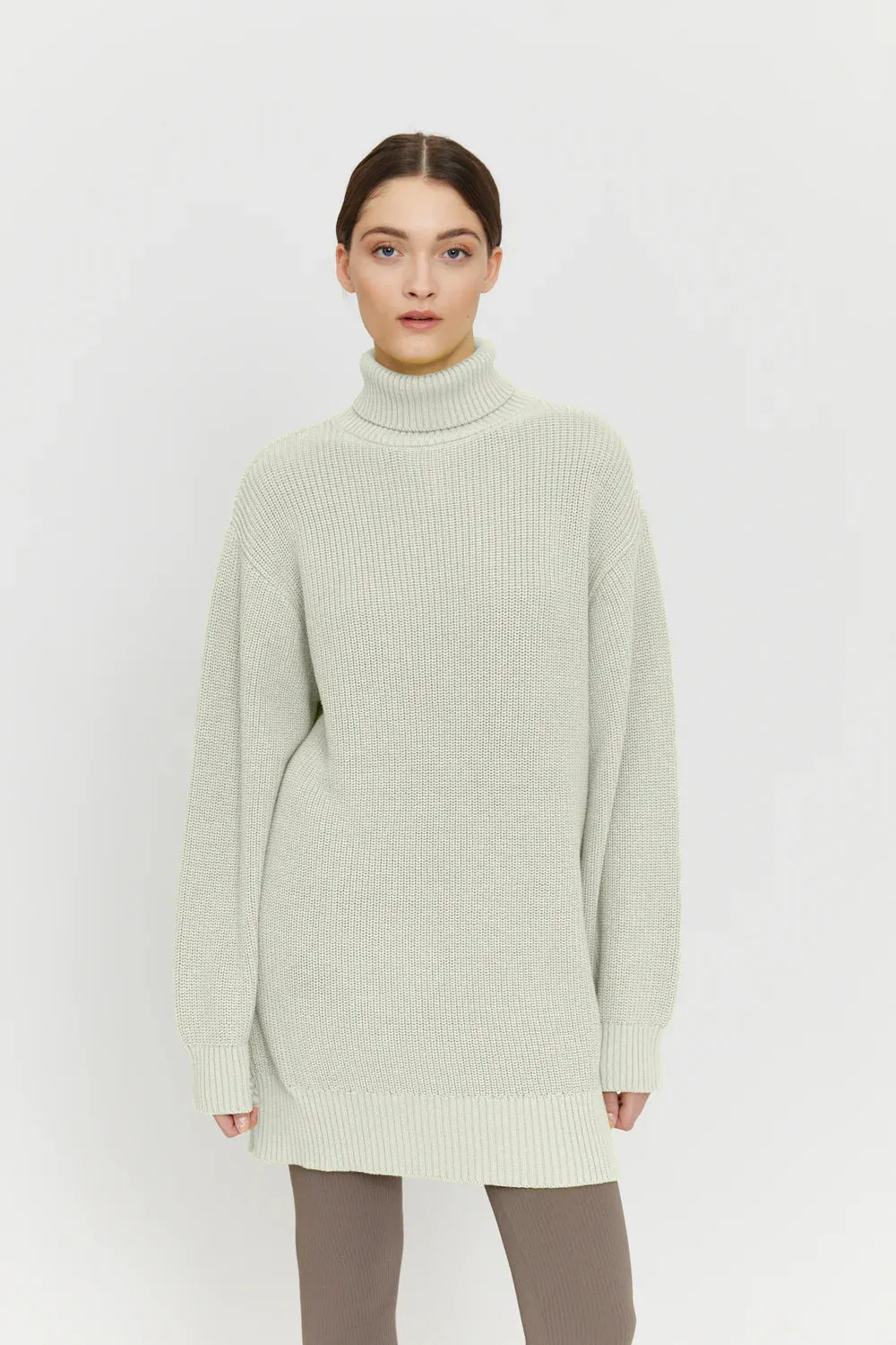 Vea Turtle Neck