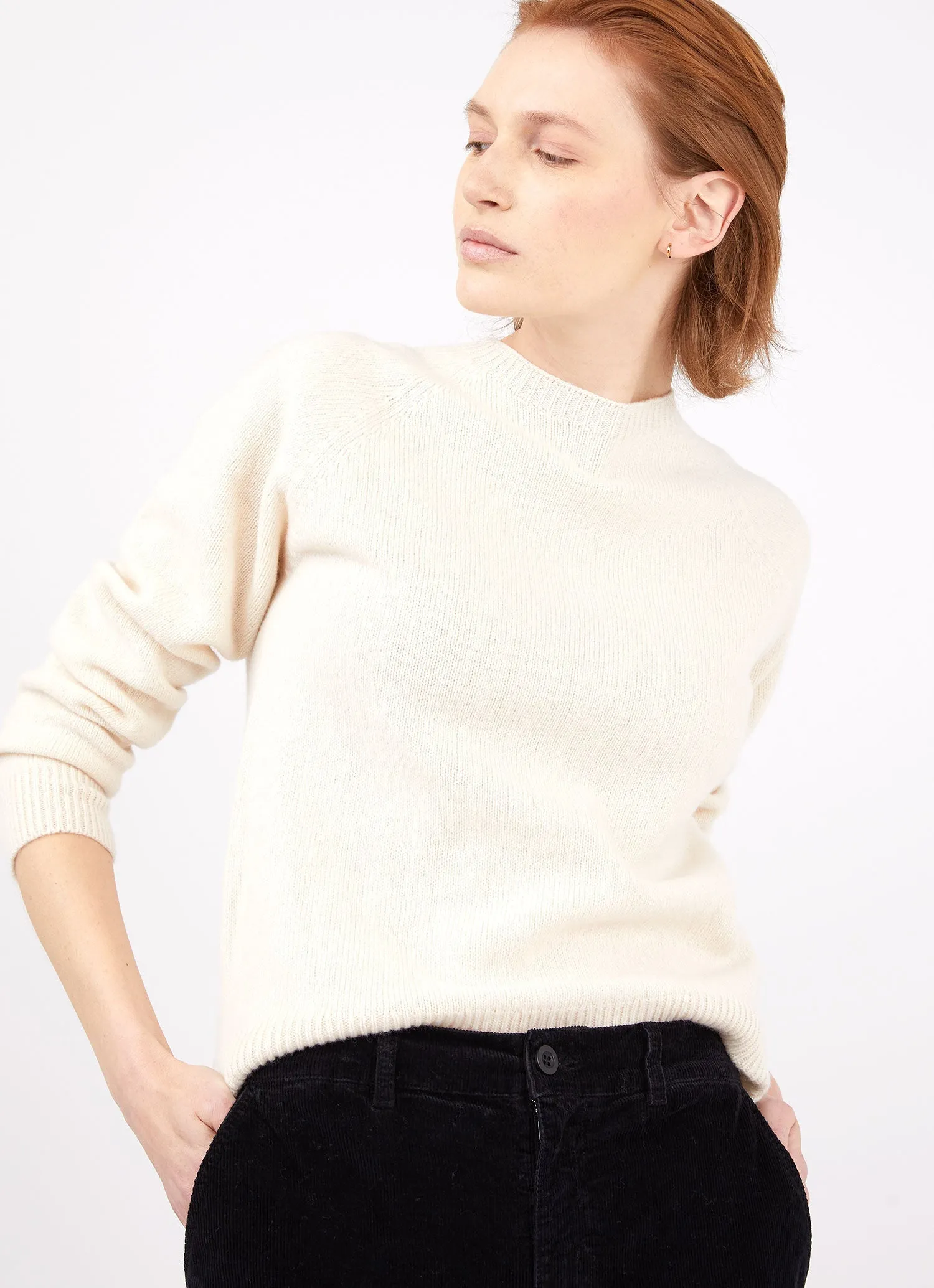 Women's Lambswool Crew Neck Jumper in Ecru