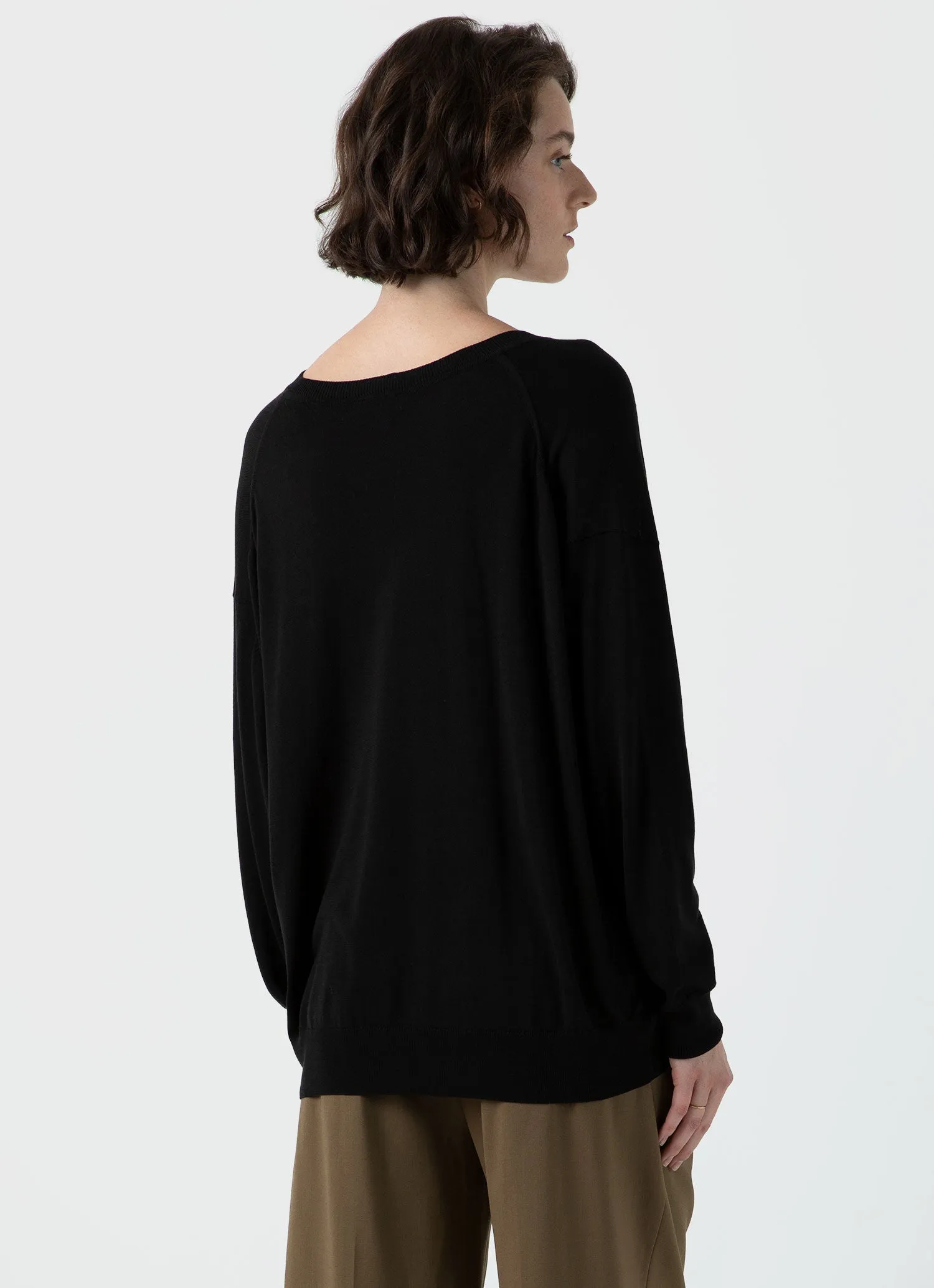 Women's Relaxed Mulberry Silk V-neck Jumper in Black